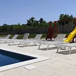 Family Friendly House With A Swimming Pool Posedarje, Novigrad - 23578 度假居 *
