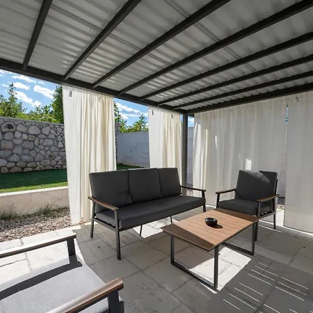 Family Friendly House With A Swimming Pool Posedarje, Novigrad - 23578 Nyaraló *