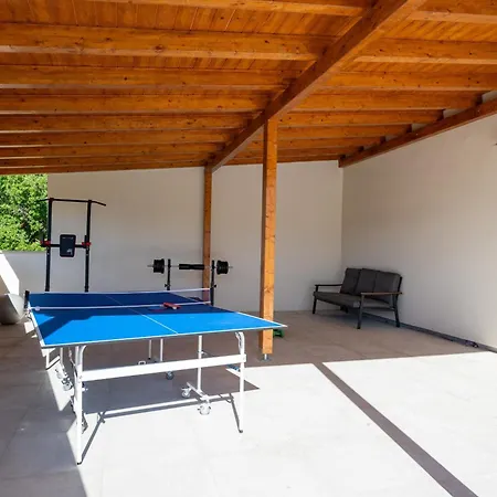 Nyaraló Family Friendly House With A Swimming Pool Posedarje, Novigrad - 23578 Posedarje