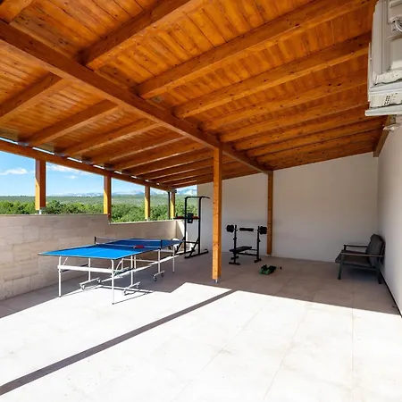 Family Friendly House With A Swimming Pool Posedarje, Novigrad - 23578 Nyaraló *